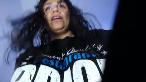 Snapshot of pinky_pinky_ chatting on January 6, 2025, 7:56 pm VIOLETA LOPEZ online show from January 6, 2025, 7:56 pm