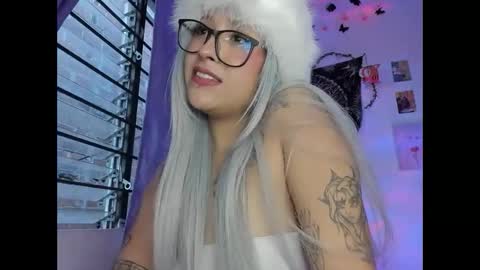 pinky_promiseex online show from May 22, 2026, 11:10 pm