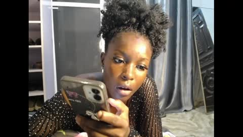 pinkykiki_247 online show from May 4, 2026, 6:15 pm