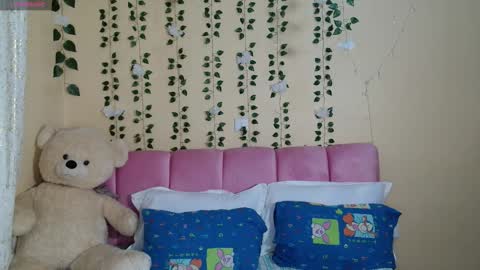 Pinky online show from February 24, 2026, 1:47 am