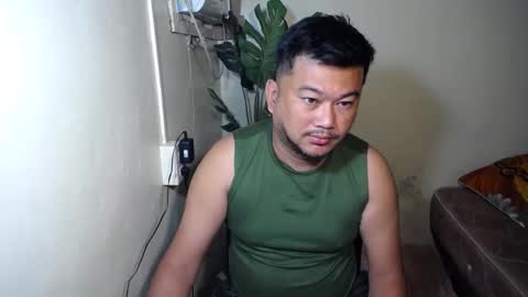 pinoy041087 online show from October 15, 2025, 9:37 pm