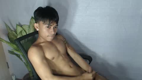 Snapshot of pinoy_palautogxxx chatting on February 16, 2026, 5:20 pm pinoy_palautogxxx online show from February 16, 2026, 5:20 pm