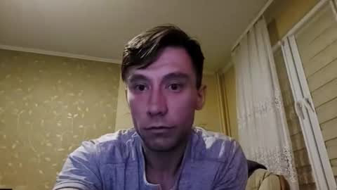 piotruspan94 online show from April 3, 2026, 11:58 pm