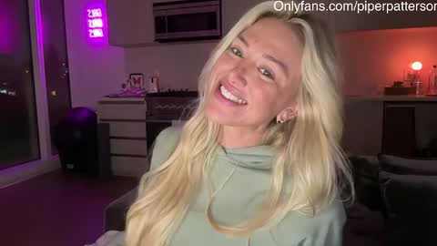 Snapshot of piper_patterson chatting on June 6, 2026, 5:56 am PipinPiper online show from June 6, 2026, 5:56 am