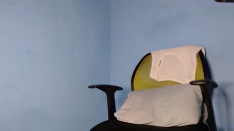 Snapshot of pirata_privado chatting on May 22, 2026, 5:25 am pirata_privado online show from May 22, 2026, 5:25 am