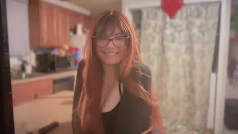 Snapshot of pirdybirdyxo chatting on February 9, 2025, 12:06 am pirdybirdyxo online show from February 9, 2025, 12:06 am