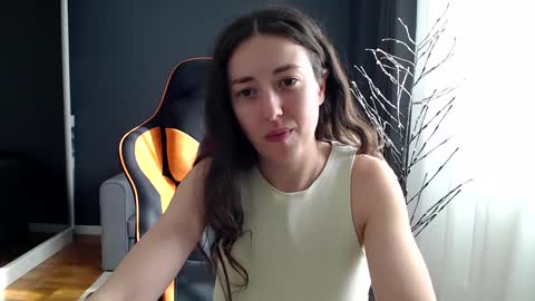 piscesgirl06 online show from January 14, 2025, 9:35 am