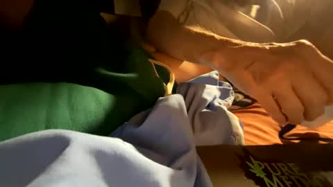 whom like be watching.i online show from September 23, 2025, 9:07 pm