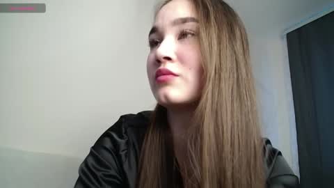 Lily online show from April 30, 2026, 1:17 pm