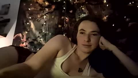 pixie_bella online show from October 1, 2025, 3:23 am