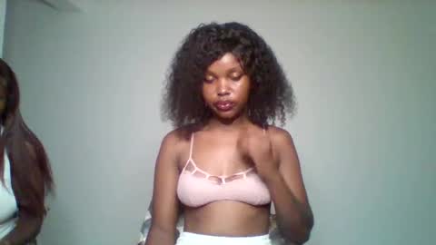 Majesty online show from November 13, 2025, 2:43 am