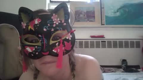 Snapshot of pixiecunt chatting on April 13, 2026, 10:59 pm pixiecunt online show from April 13, 2026, 10:59 pm