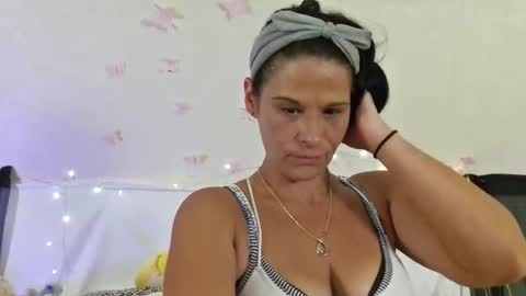 PixieLuxXx online show from April 28, 2026, 12:09 am