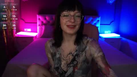 pixiepeachh online show from September 22, 2025, 12:29 pm