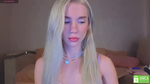 Snapshot of pixieprick chatting on January 8, 2026, 5:59 pm Emmy and Edward online show from January 8, 2026, 5:59 pm