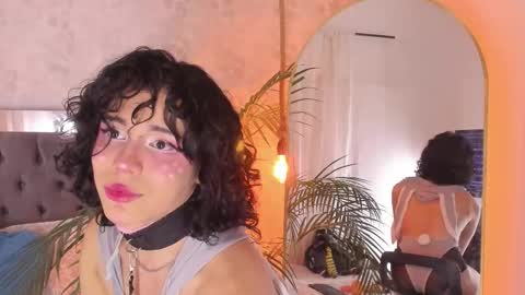 cris online show from November 28, 2025, 7:49 pm