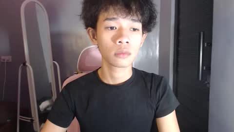 pixydust_69 online show from November 13, 2025, 12:26 pm