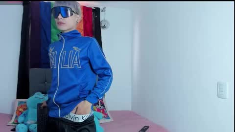 Snapshot of playboy_bunnyy chatting on October 16, 2025, 7:04 pm playboy_bunnyy online show from October 16, 2025, 7:04 pm