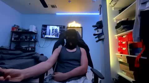 X X X online show from November 16, 2025, 4:34 pm