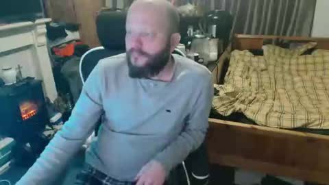 playboy_horny online show from April 2, 2026, 9:01 pm