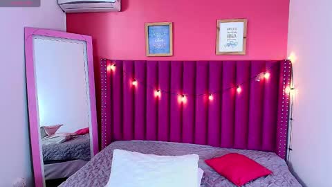 SAMARA  online show from December 25, 2024, 12:37 pm