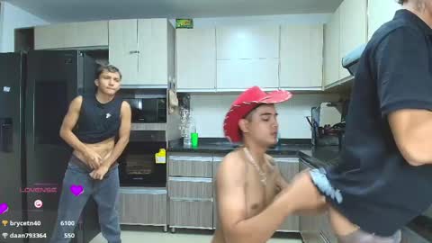 Snapshot of playhardsex chatting on May 27, 2026, 1:57 am online show from May 27, 2026, 1:57 am