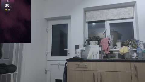 Play Me online show from November 24, 2025, 5:29 am