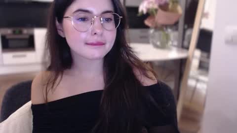 Snapshot of playnofuckinggames chatting on October 5, 2025, 7:23 pm Mary online show from October 5, 2025, 7:23 pm