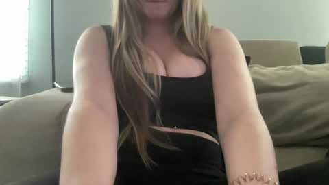 Snapshot of playwithcaity chatting on June 4, 2026, 8:04 pm Caity online show from June 4, 2026, 8:04 pm