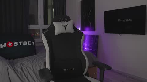 21 y.o Mila online show from December 20, 2024, 2:27 pm