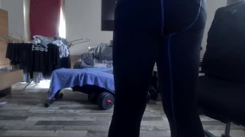 Hello ask me  . Im glad  to see you here in my room. Welcome PVT is open online show from November 2, 2025, 9:22 am