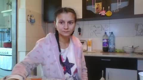 pleas3s_sweet online show from January 28, 2025, 2:42 pm