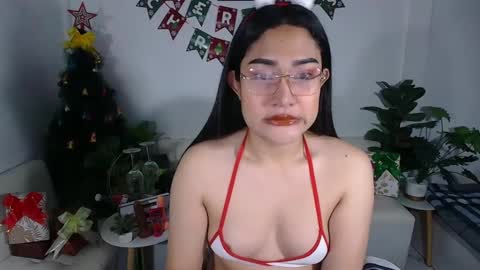 Snapshot of ploysaithailand chatting on December 25, 2024, 1:42 am Ploysai online show from December 25, 2024, 1:42 am