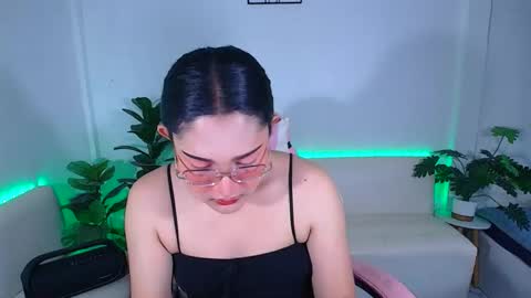 Snapshot of ploysaithailand chatting on October 15, 2025, 2:44 am Ploysai online show from October 15, 2025, 2:44 am