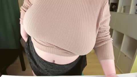 Snapshot of plum_pie__ chatting on October 11, 2025, 10:19 pm Alice online show from October 11, 2025, 10:19 pm