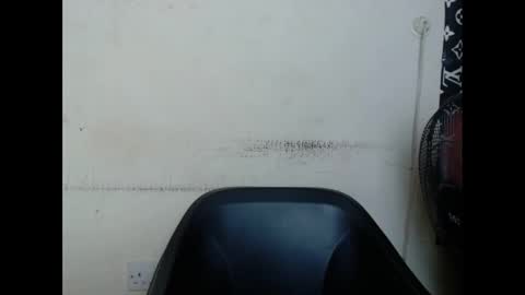 plumnjuicyx online show from February 23, 2025, 8:28 am