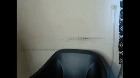 plumnjuicyx online show from March 6, 2025, 5:00 pm