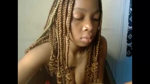 plumnjuicyx online show from March 7, 2025, 8:23 am