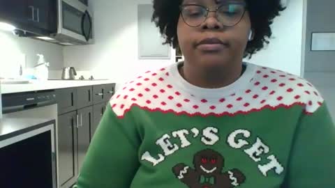 Plushbunny420 online show from December 24, 2024, 2:33 pm