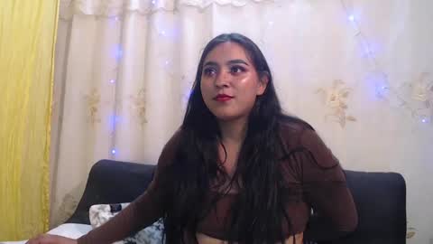 Snapshot of pocahontas_hall chatting on December 14, 2024, 6:13 am Lily online show from December 14, 2024, 6:13 am