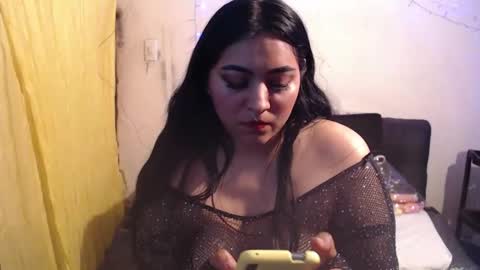 Snapshot of pocahontas_hall chatting on January 16, 2025, 5:00 am Lily online show from January 16, 2025, 5:00 am
