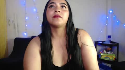 Snapshot of pocahontas_hall chatting on February 23, 2025, 2:29 am Lily online show from February 23, 2025, 2:29 am