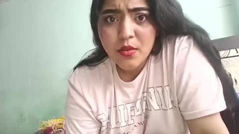Snapshot of pocahontas_hall chatting on March 11, 2025, 6:52 pm Lily online show from March 11, 2025, 6:52 pm