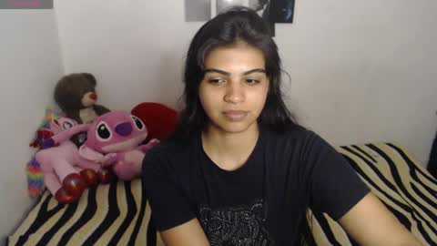 Snapshot of pocahontas_princess__ chatting on April 16, 2026, 4:13 am Pocahontas online show from April 16, 2026, 4:13 am