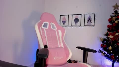 Jasmine online show from December 14, 2025, 3:12 am