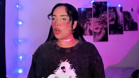 Willow                      Hours 12pm to 630pm Colombian time FRIDAY AND SUNDAY FREE DAYS online show from January 5, 2026, 5:27 pm