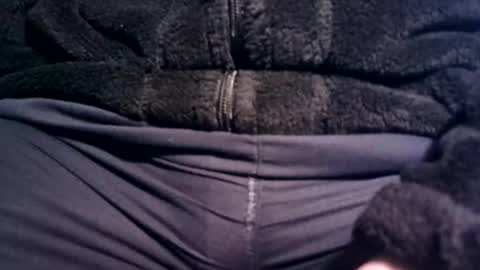 poletttino online show from December 3, 2025, 3:10 pm