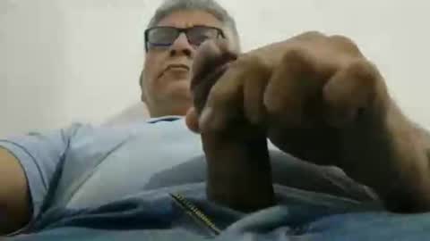 poli online show from November 14, 2025, 1:10 pm