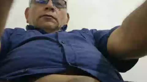 poli online show from April 18, 2026, 7:18 pm