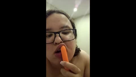 polina_moreau online show from June 5, 2026, 5:18 pm